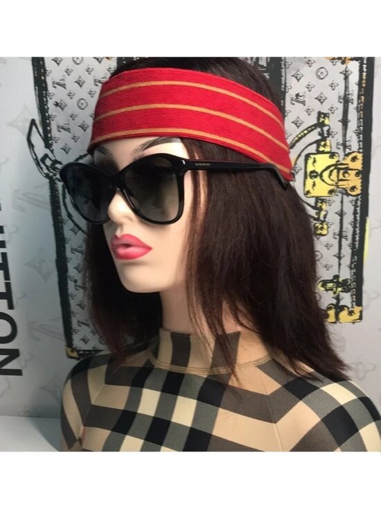 New Authentic Givenchy GV7198S Sunglasses – Black Acetate / Gold Hardware main image 10
